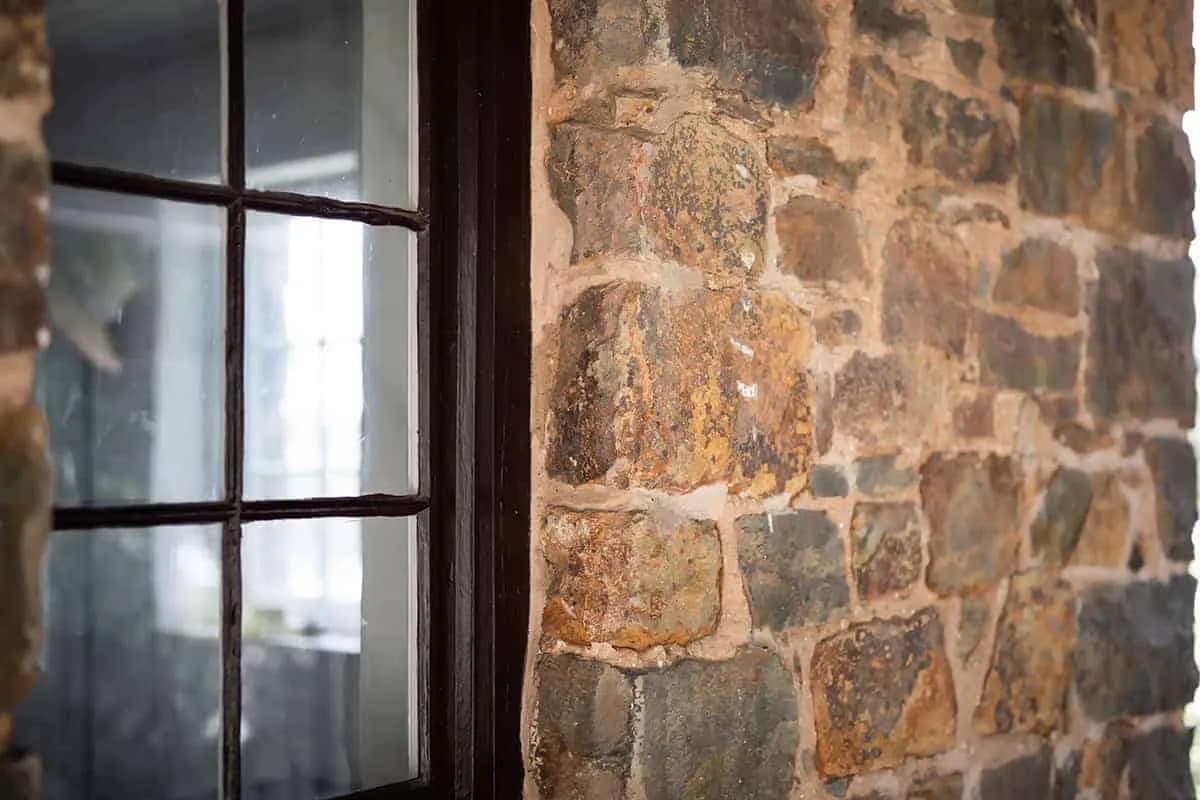 Jak impregnować kamień dekoracyjny, aby uniknąć jego zniszczenia?