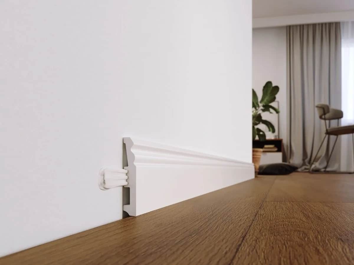 Jak docinać listwy podłogowe, aby uniknąć najczęstszych błędów