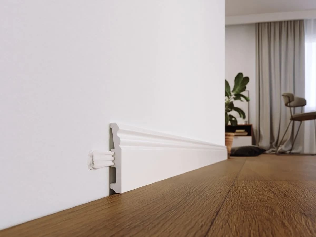 Jak docinać listwy podłogowe, aby uniknąć najczęstszych błędów